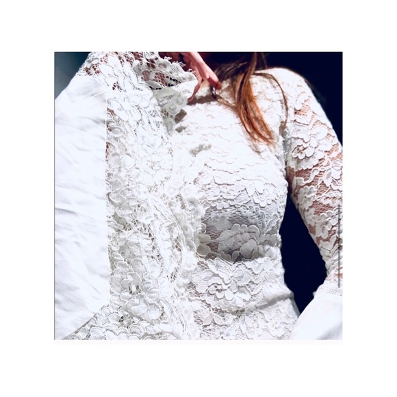 NWT Alexis Alexa Lace Blouse with Bell Sleeves xs - Picture 4 of 7